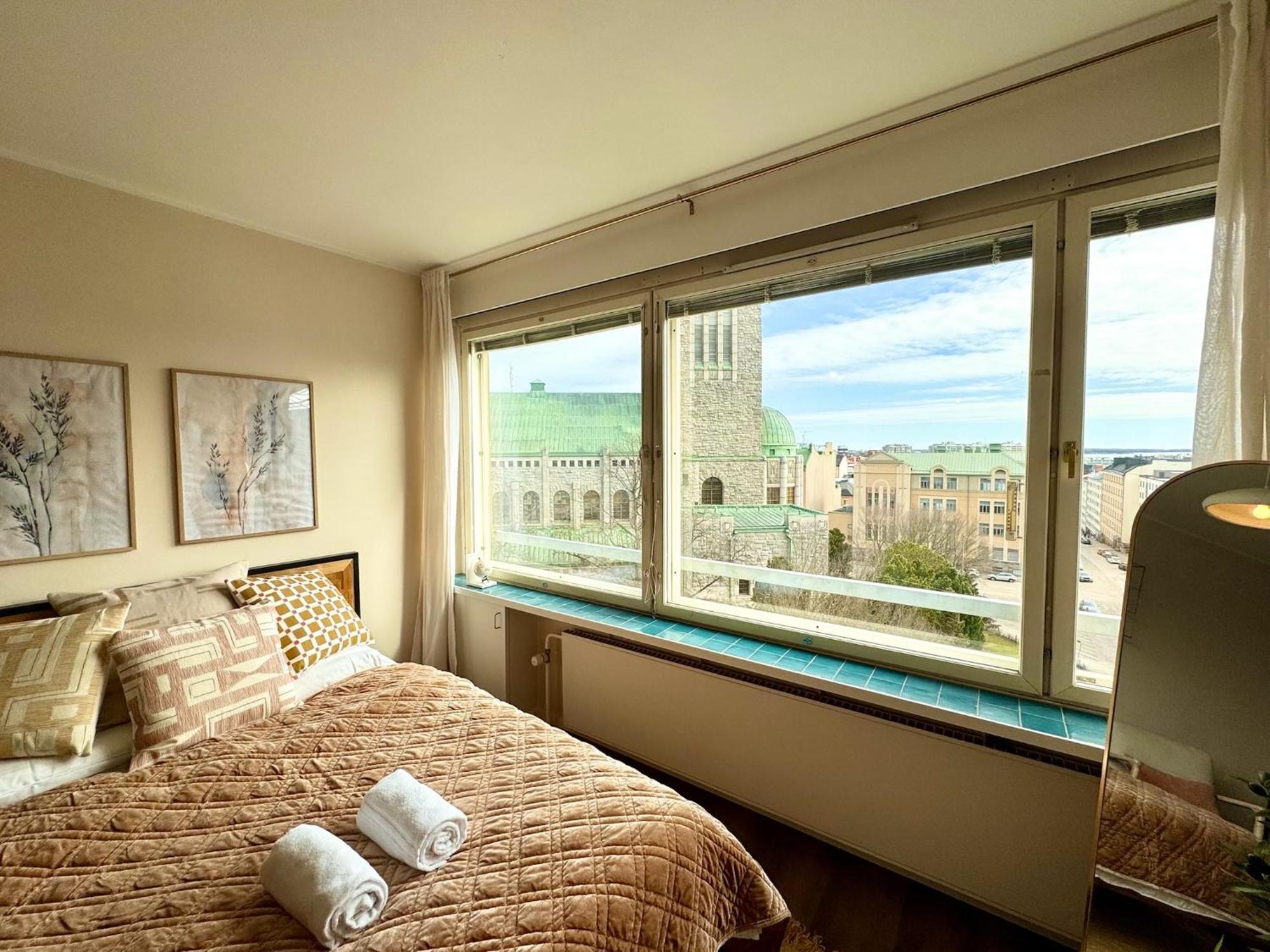 Floor Getaway In - Church & Sea View *